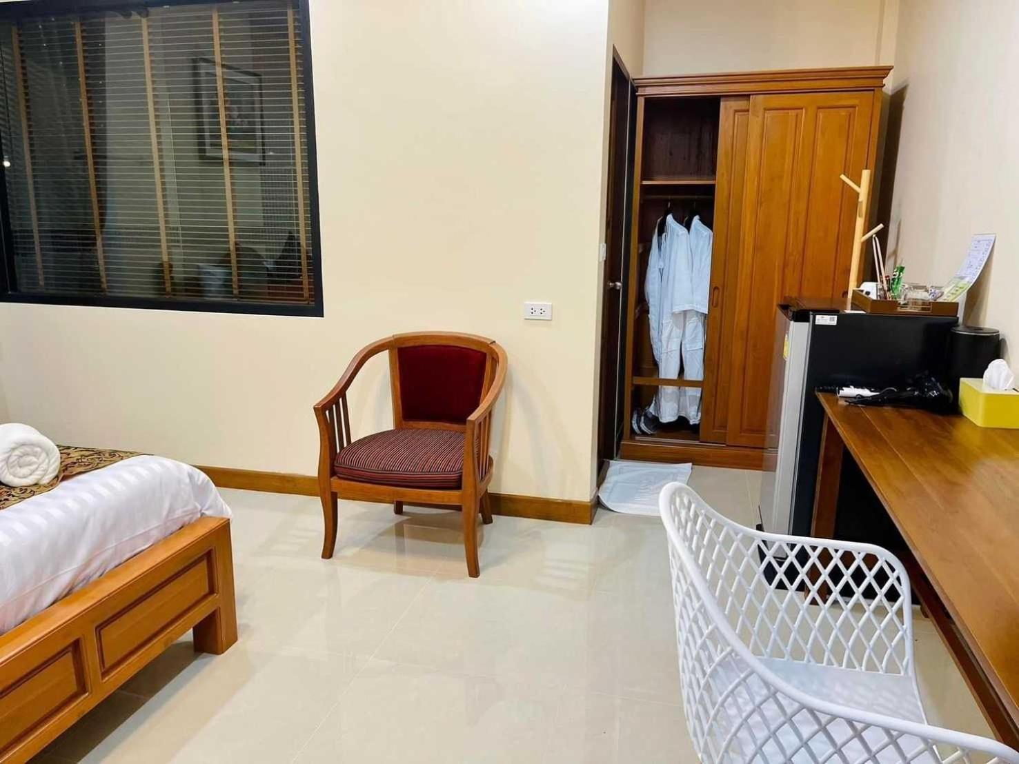 Capital O 75518 Baan Rose Resort Ao Luk المظهر الخارجي الصورة