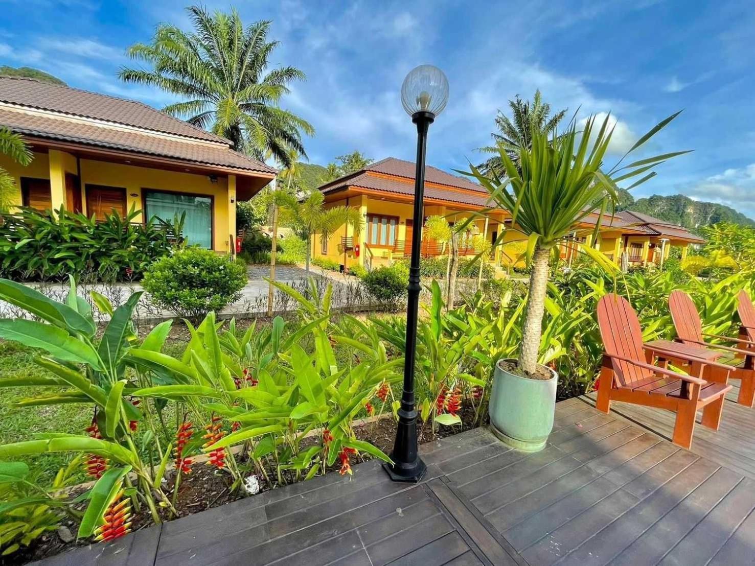 Capital O 75518 Baan Rose Resort Ao Luk المظهر الخارجي الصورة